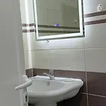 Cozy Apartment, Free Parking Near Cable Car, Bunk'Art * Tirana