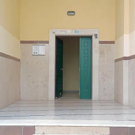 Cozy Fresk Bunk'art * ティラナ