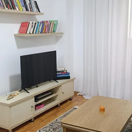 アパート Cozy Fresk Bunk'art ティラナ