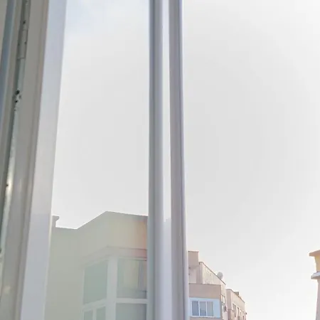 Cozy Fresk Bunk'art アパート ティラナ