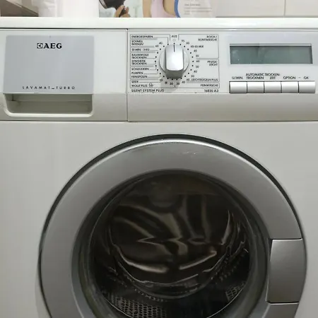 Cozy Fresk Bunk'art アパート ティラナ