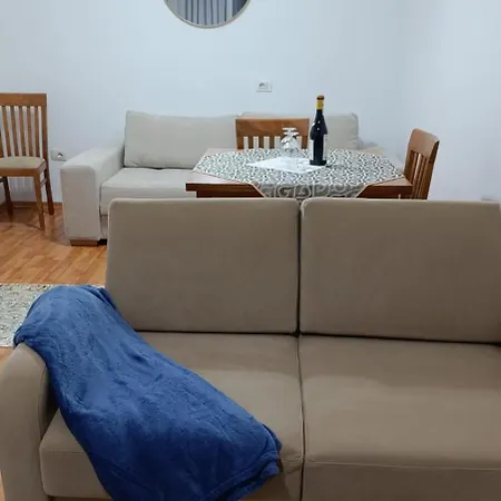公寓 Cozy Apartment, Free Parking Near Dajti Cable Car, Bunk'art *